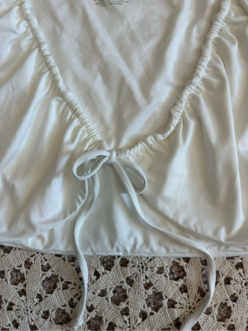 Frankie’s Bikinis Ziggy Swim Top White Size Large NWT